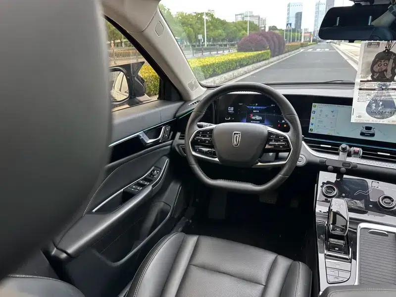 Bestune B70 2023 Third Generation 1.5T Automatic Enjoyment Edition 70th Anniversary Edition — миниатюра 12