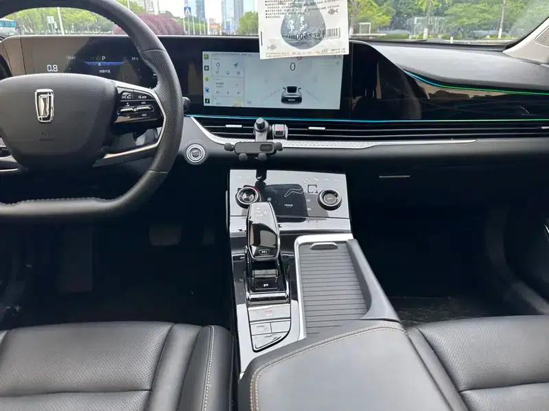 Bestune B70 2023 Third Generation 1.5T Automatic Enjoyment Edition 70th Anniversary Edition — миниатюра 9