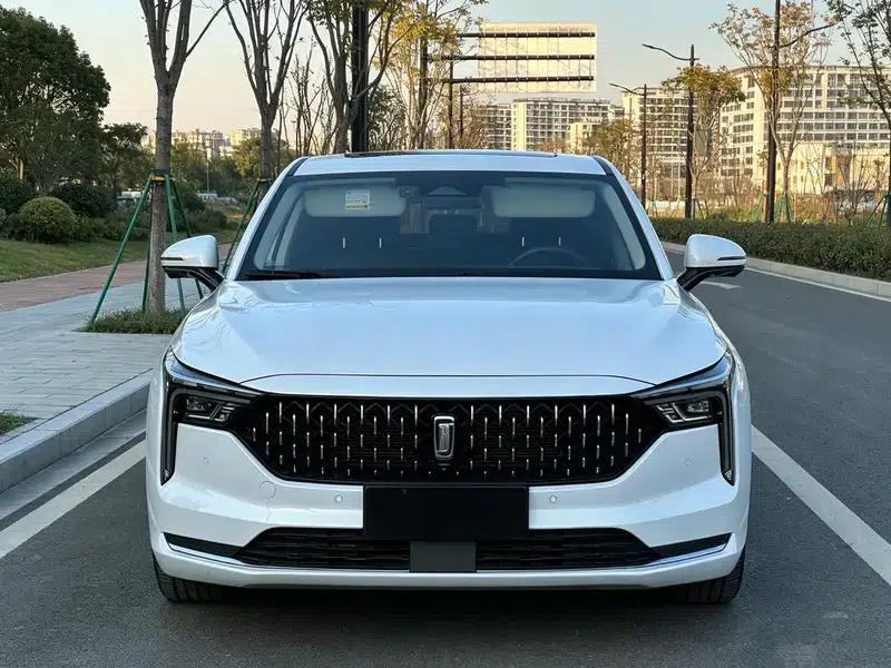 Bestune B70 2022 Model, Third Generation, 1.5T Automatic Enjoyment Edition — миниатюра 2