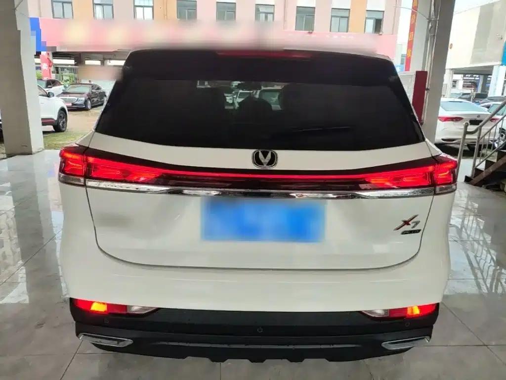 Changan X7 PLUS 2024 1.5T Automatic Smart Enjoyment 5-seater — миниатюра 6
