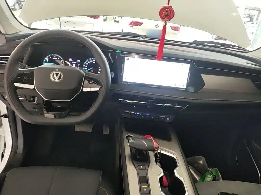 Changan X7 PLUS 2024 1.5T Automatic Smart Enjoyment 5-seater — миниатюра 10