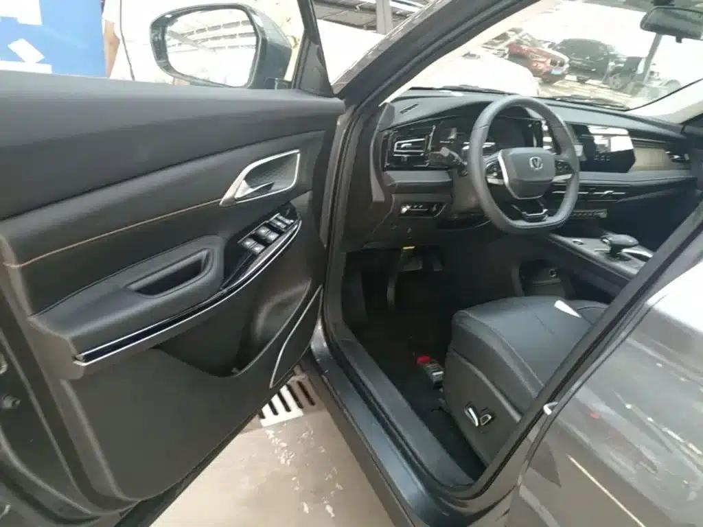 Changan X7 PLUS 2024 1.5T Automatic Premium 7-seater — миниатюра 16