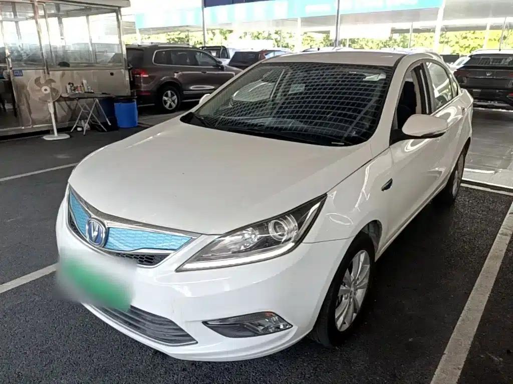 Changan Eado New Energy 2018 EV300 Enjoy Edition — миниатюра 2