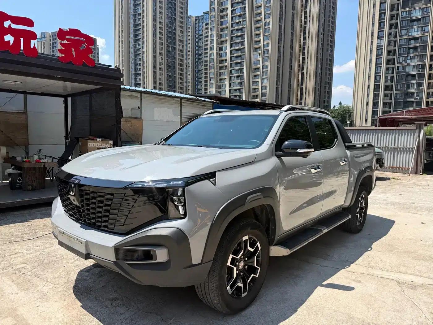 Changan Hunter 2024 Knight Edition Flagship Dual Motor Four-Wheel Drive Standard Box — миниатюра 1