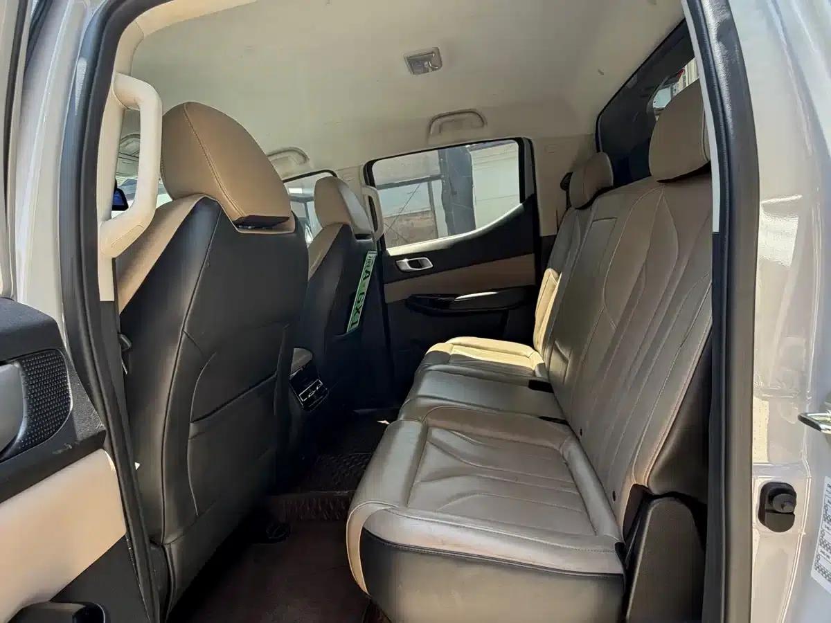 Changan Hunter 2024 Knight Edition Flagship Dual Motor Four-Wheel Drive Standard Box — миниатюра 8