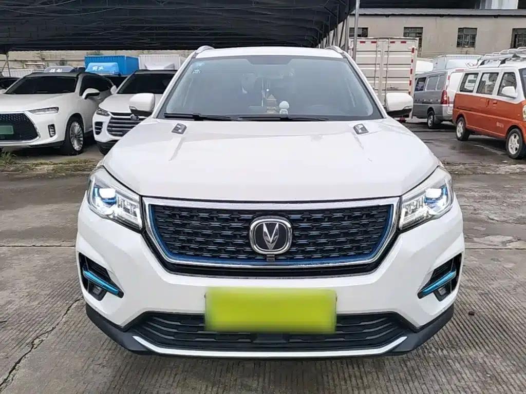 Changan CS75 New Energy 2018 1.5T PHEV Entry-level Model — миниатюра 3