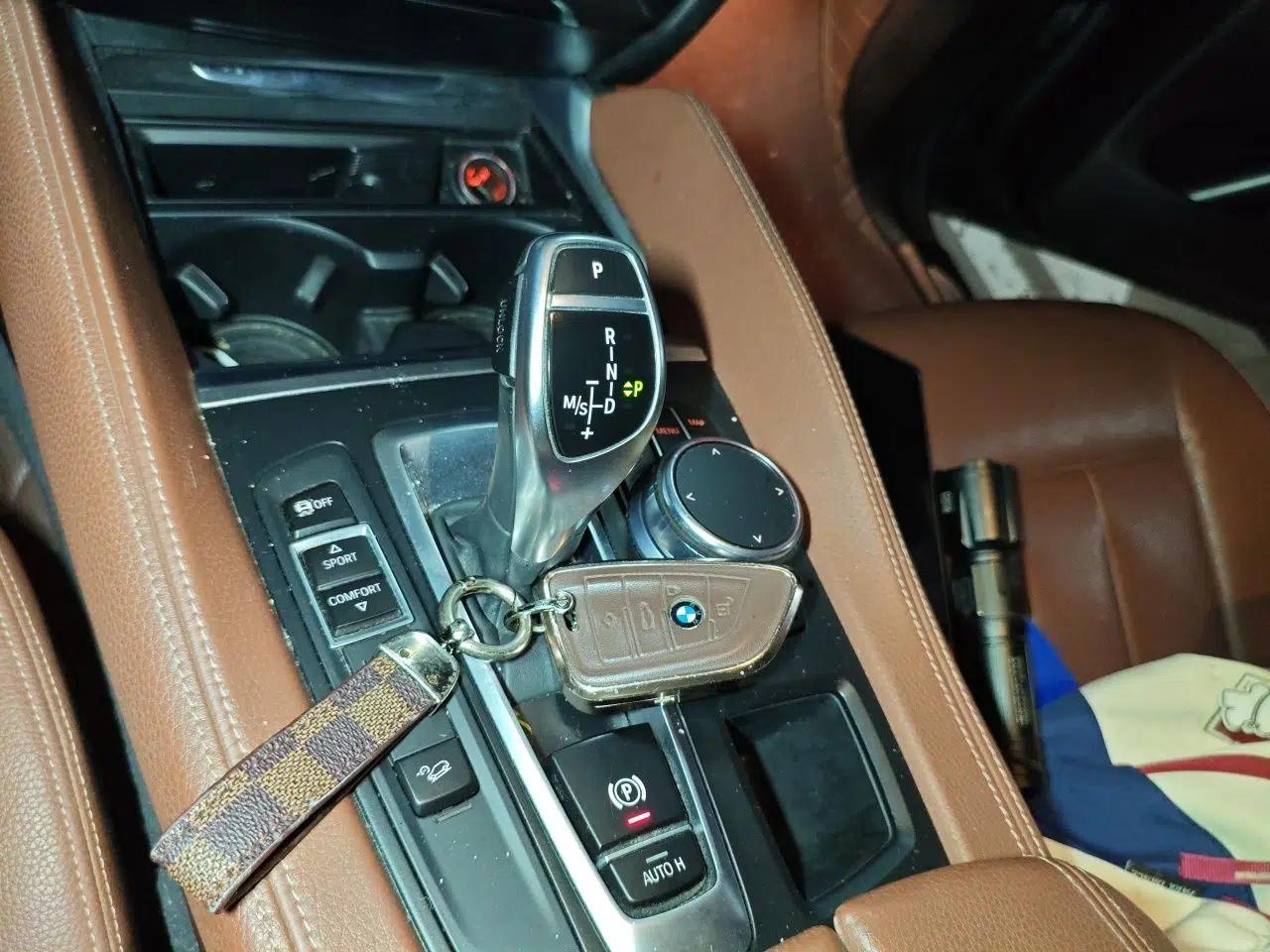 BMW X6 2017 xDrive35i Leading Model — миниатюра 14