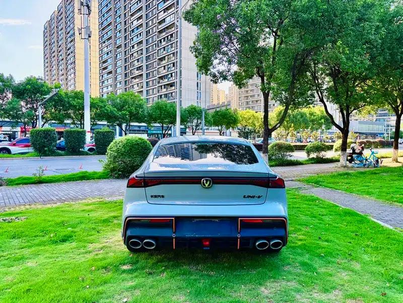 Changan UNI-V 2023 2.0T Speed Edition — миниатюра 5