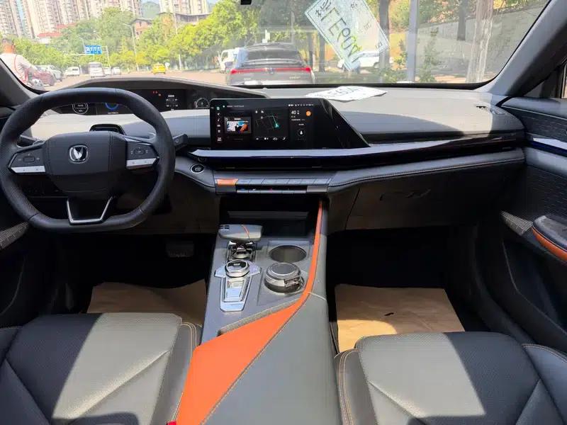 Changan UNI-V 2023 1.5T Premium Edition — миниатюра 7