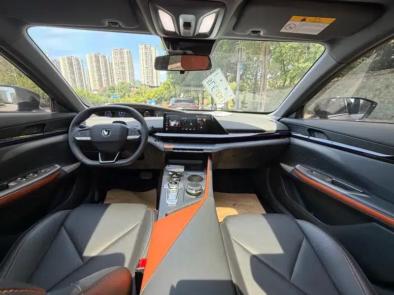 Changan UNI-V 2023 1.5T Premium Edition — миниатюра 8