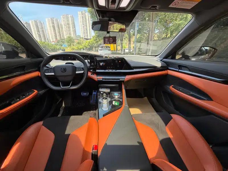 Changan UNI-V 2023 1.5T Sport Edition — миниатюра 6