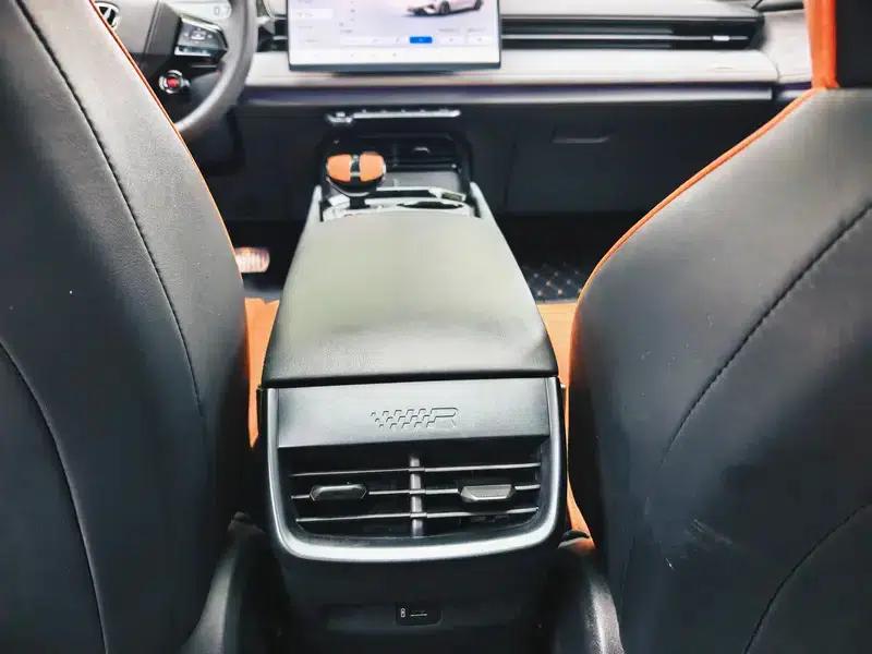 Changan UNI-V 2025 Model, Third Generation, 2.0T Sport Edition — миниатюра 16