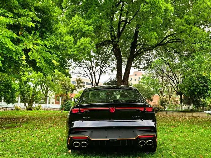 Changan UNI-V 2025 Model, Third Generation, 2.0T Sport Edition — миниатюра 9