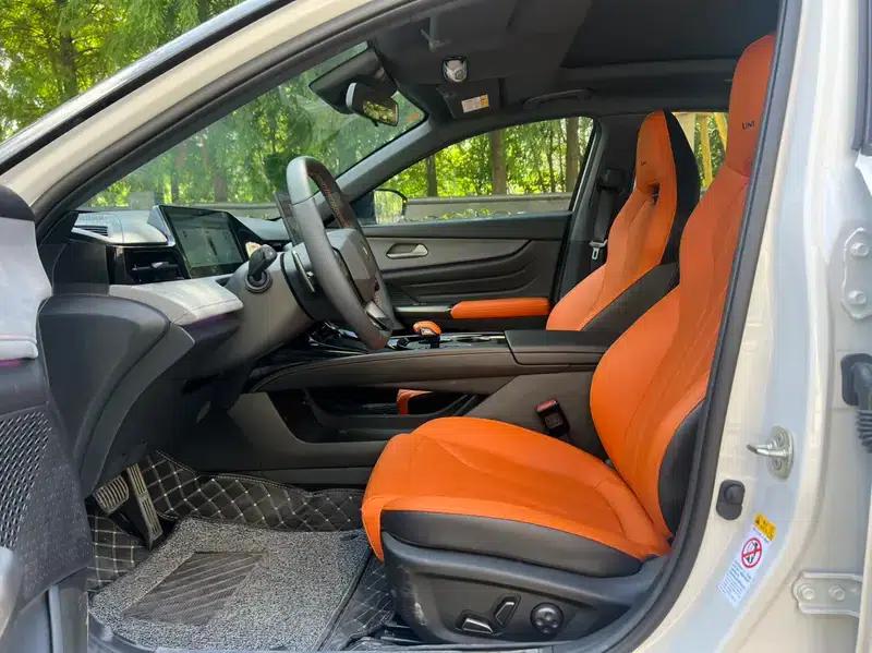 Changan UNI-V 2025 Model, Third Generation, 2.0T Sport Edition — миниатюра 11