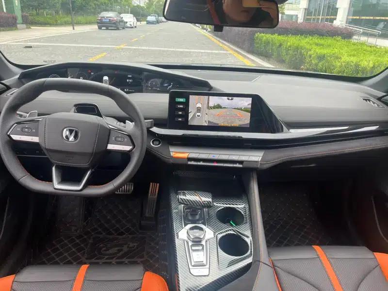 Changan UNI-V 2024 1.5T Premium Edition — миниатюра 7