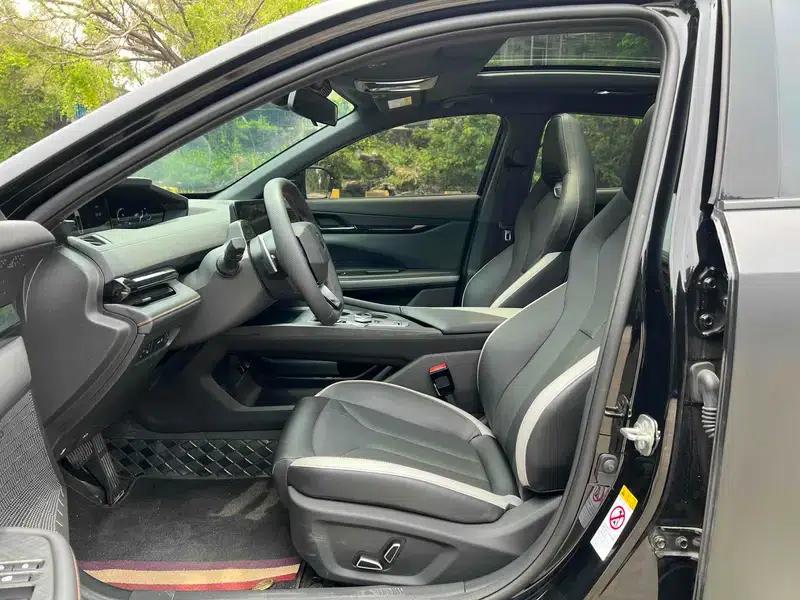 Changan UNI-V 2022 1.5T Sport Edition — миниатюра 12