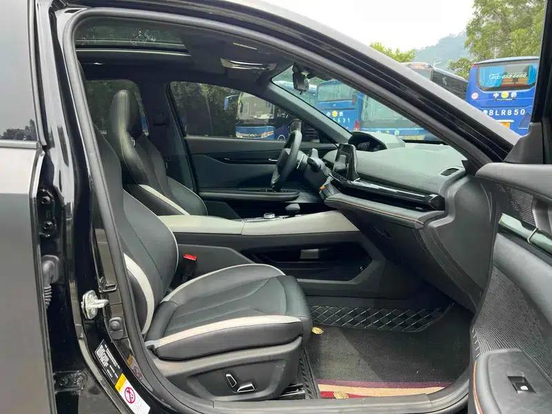 Changan UNI-V 2022 1.5T Sport Edition — миниатюра 14