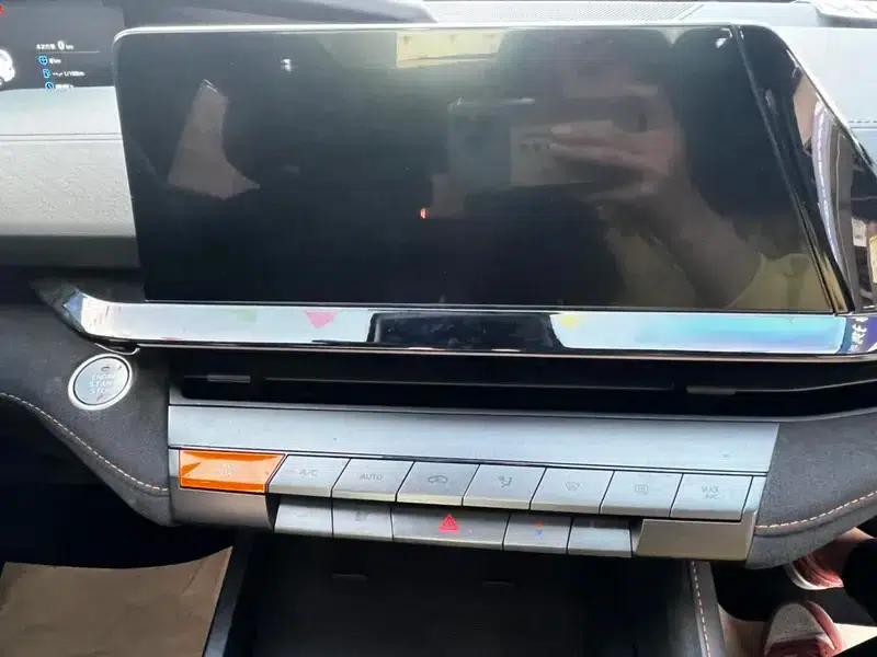 Changan UNI-V 2023 1.5T Sport Edition — миниатюра 12