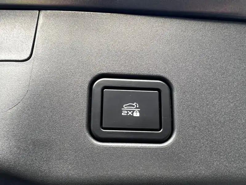 Changan UNI-V 2023 1.5T Sport Edition — миниатюра 13