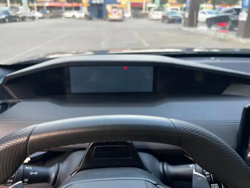 Changan UNI-V 2023 1.5T Sport Edition — миниатюра 17