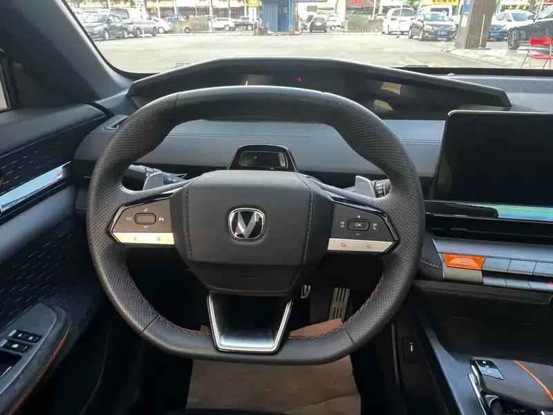 Changan UNI-V 2023 1.5T Sport Edition — миниатюра 18