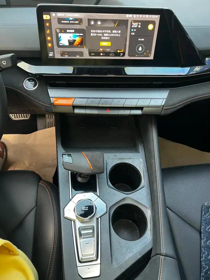 Changan UNI-V 2023 1.5T Sport Edition — миниатюра 9