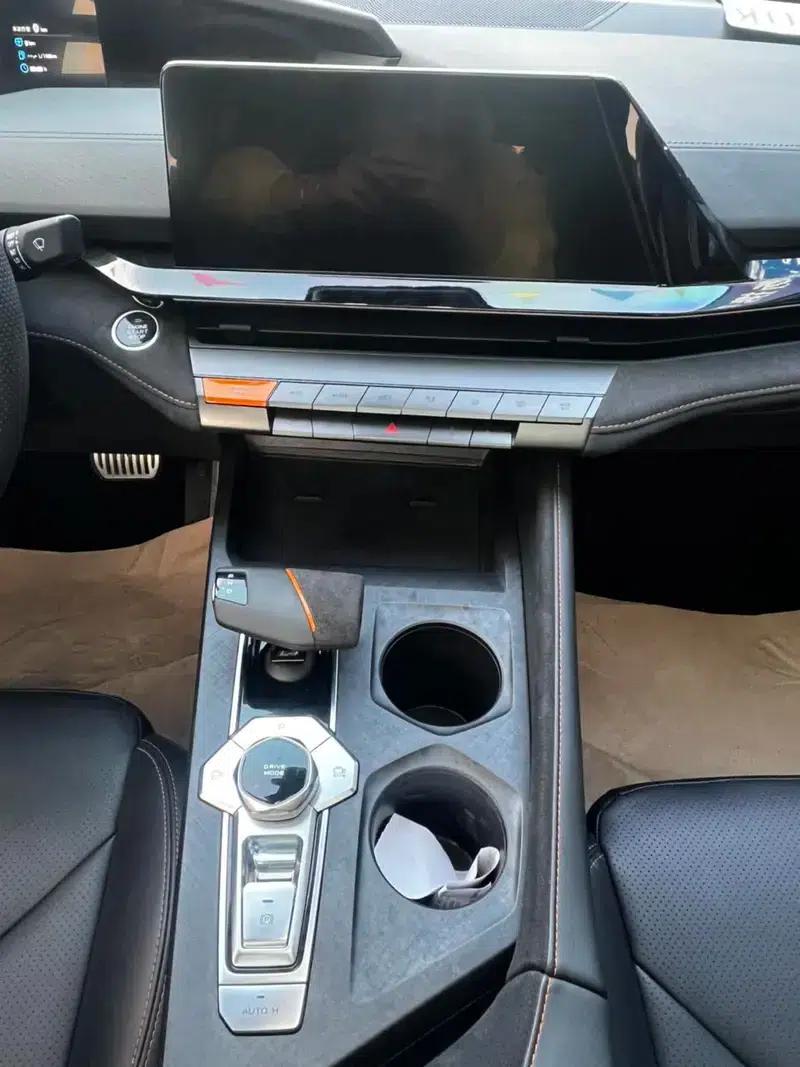 Changan UNI-V 2023 1.5T Sport Edition — миниатюра 10