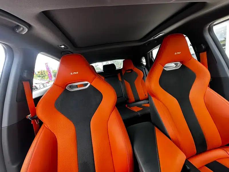 Changan UNI-V 2023 1.5T Sport Edition — миниатюра 17