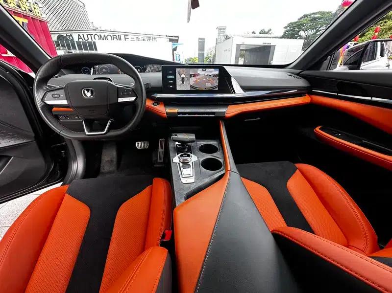 Changan UNI-V 2023 1.5T Sport Edition — миниатюра 10