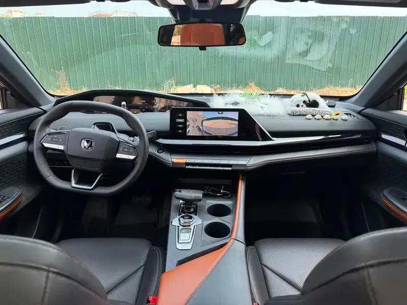 Changan UNI-V 2023 1.5T Premium Edition — миниатюра 8