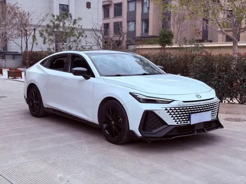 Changan UNI-V 2022 2.0T Leading Speed Edition — миниатюра 3