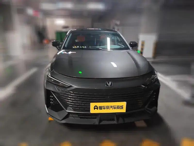 Changan UNI-V 2022 1.5T Premium Edition — миниатюра 2