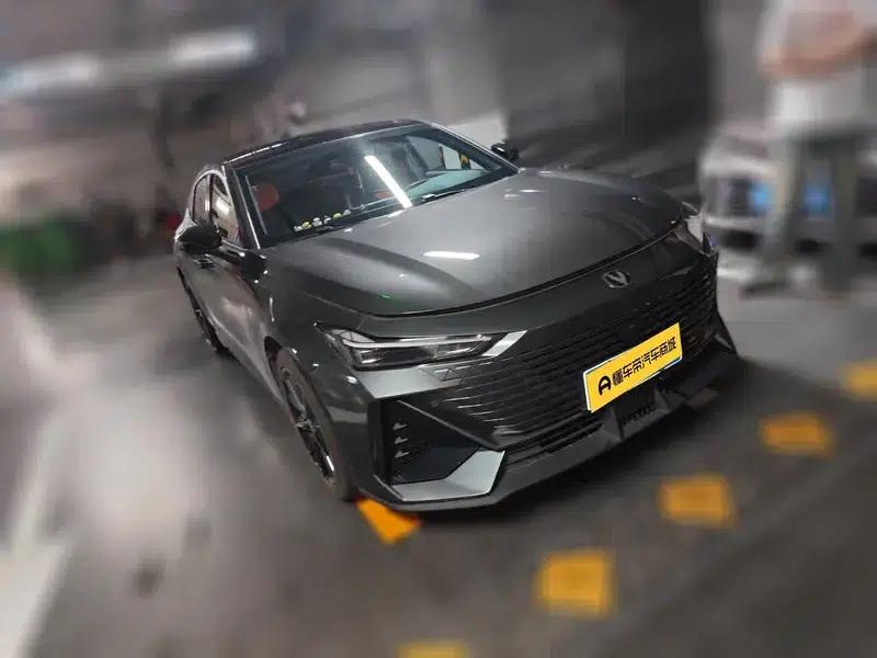 Changan UNI-V 2022 1.5T Premium Edition — миниатюра 3
