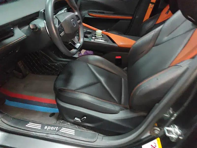 Changan UNI-V 2022 1.5T Premium Edition — миниатюра 7