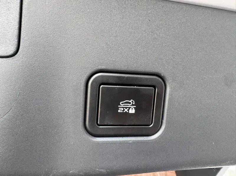 Changan UNI-V 2023 2.0T Leading Speed Edition — миниатюра 13
