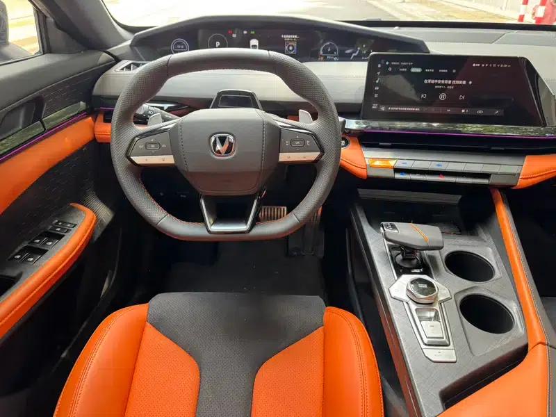 Changan UNI-V 2023 2.0T Leading Speed Edition — миниатюра 15