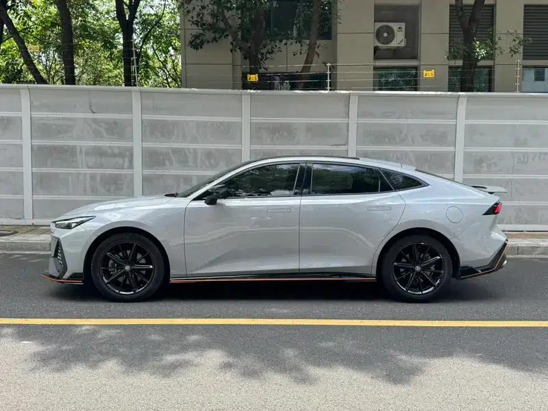 Changan UNI-V 2023 2.0T Leading Speed Edition — миниатюра 4