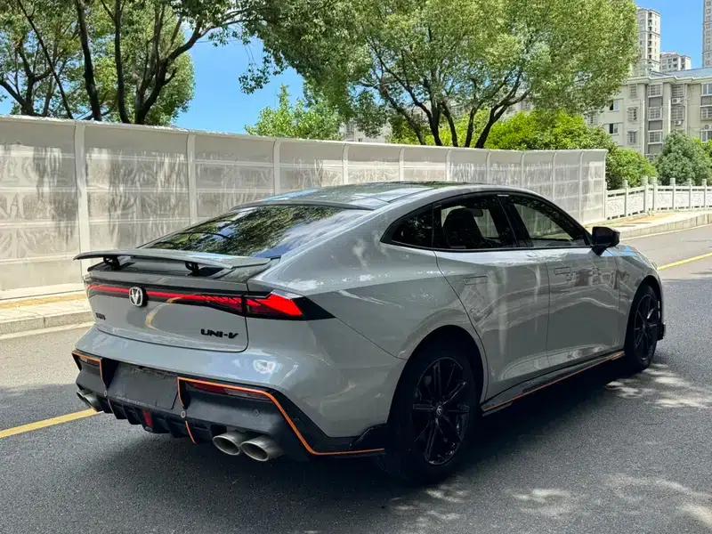 Changan UNI-V 2023 2.0T Leading Speed Edition — миниатюра 7