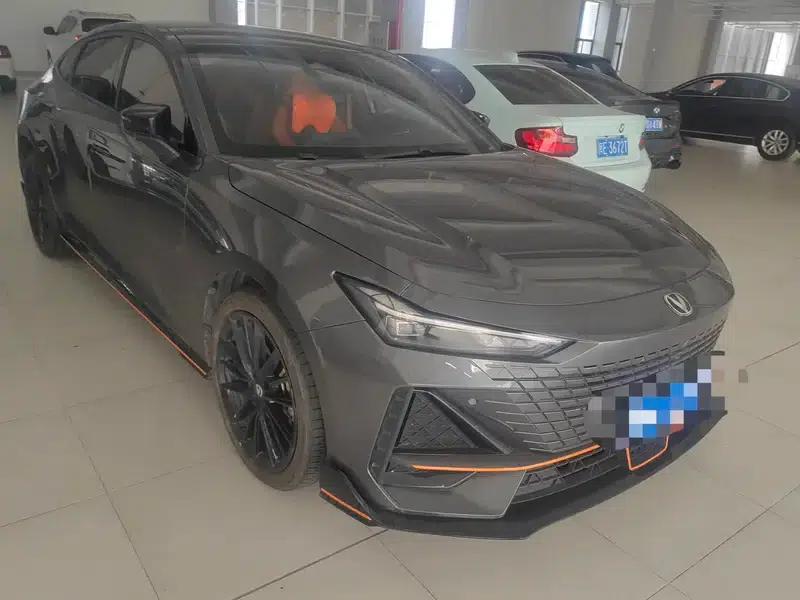 Changan UNI-V 2023 1.5T Sport Edition — миниатюра 3