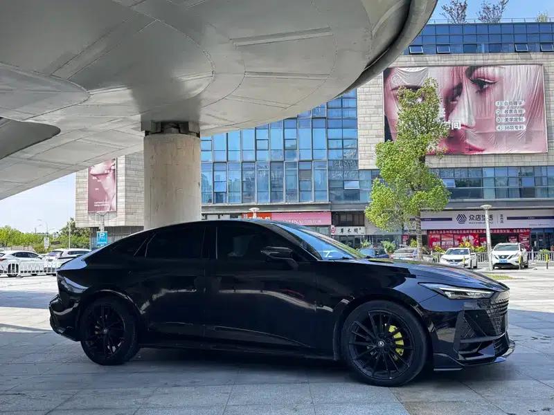 Changan UNI-V 2022 1.5T Sport Edition — миниатюра 3