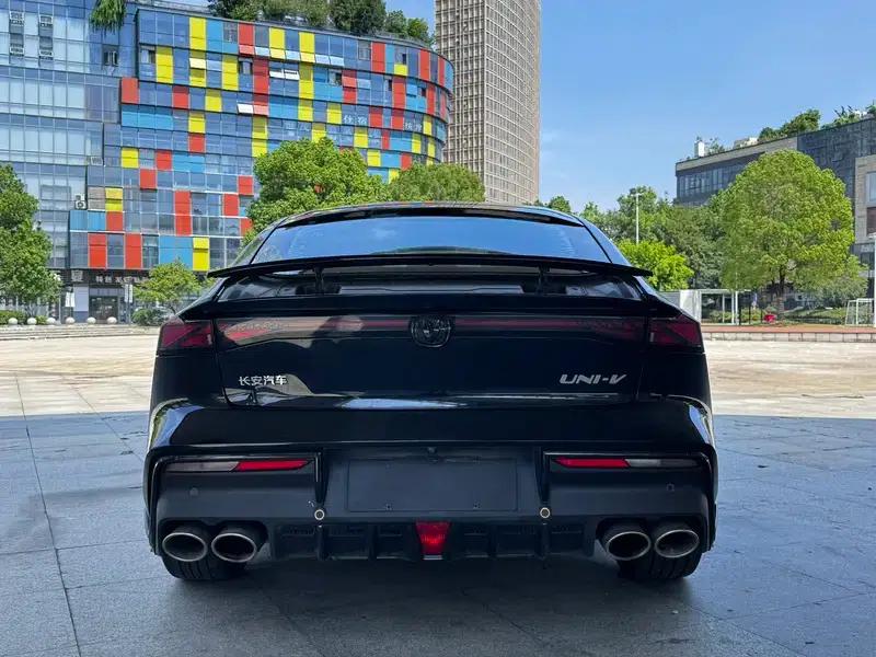 Changan UNI-V 2022 1.5T Sport Edition — миниатюра 5
