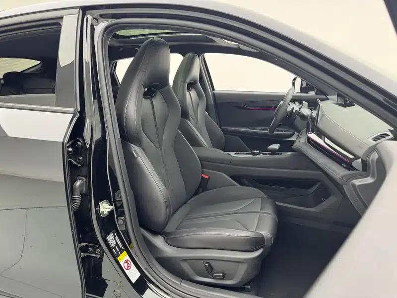 Changan UNI-V 2025 1.5T 500Bar Black Warrior Edition — миниатюра 21