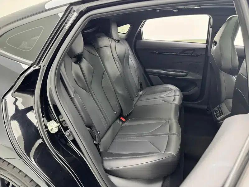 Changan UNI-V 2025 1.5T 500Bar Black Warrior Edition — миниатюра 23