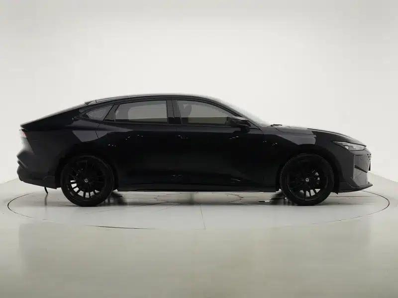 Changan UNI-V 2025 1.5T 500Bar Black Warrior Edition — миниатюра 8