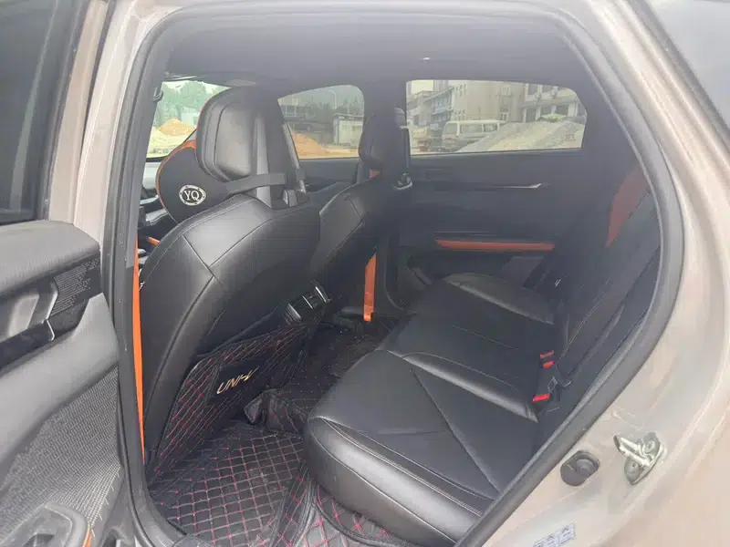 Changan UNI-V 2023 1.5T Premium Edition — миниатюра 9