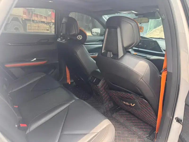 Changan UNI-V 2023 1.5T Premium Edition — миниатюра 10