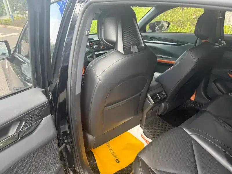 Changan UNI-V 2023 1.5T Premium Edition — миниатюра 7