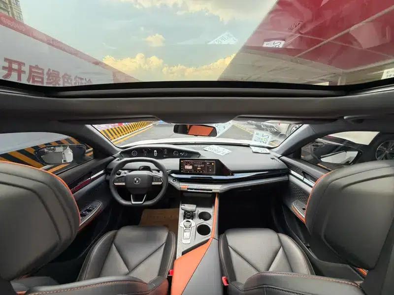 Changan UNI-V 2023 1.5T Premium Edition — миниатюра 12