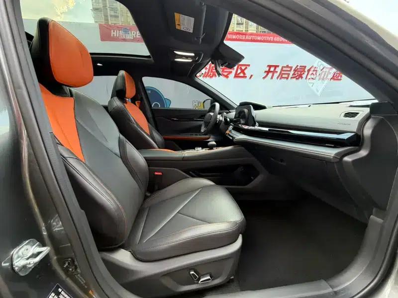 Changan UNI-V 2023 1.5T Premium Edition — миниатюра 14
