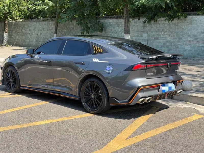 Changan UNI-V 2022 1.5T Sport Edition — миниатюра 3